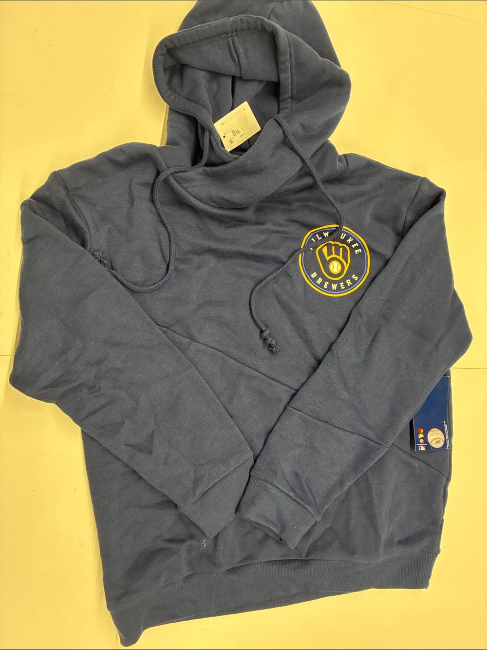 NEW CSA MLB Officially Licensed Women’s Milwaukee Brewers Sweatshirt Size Medium